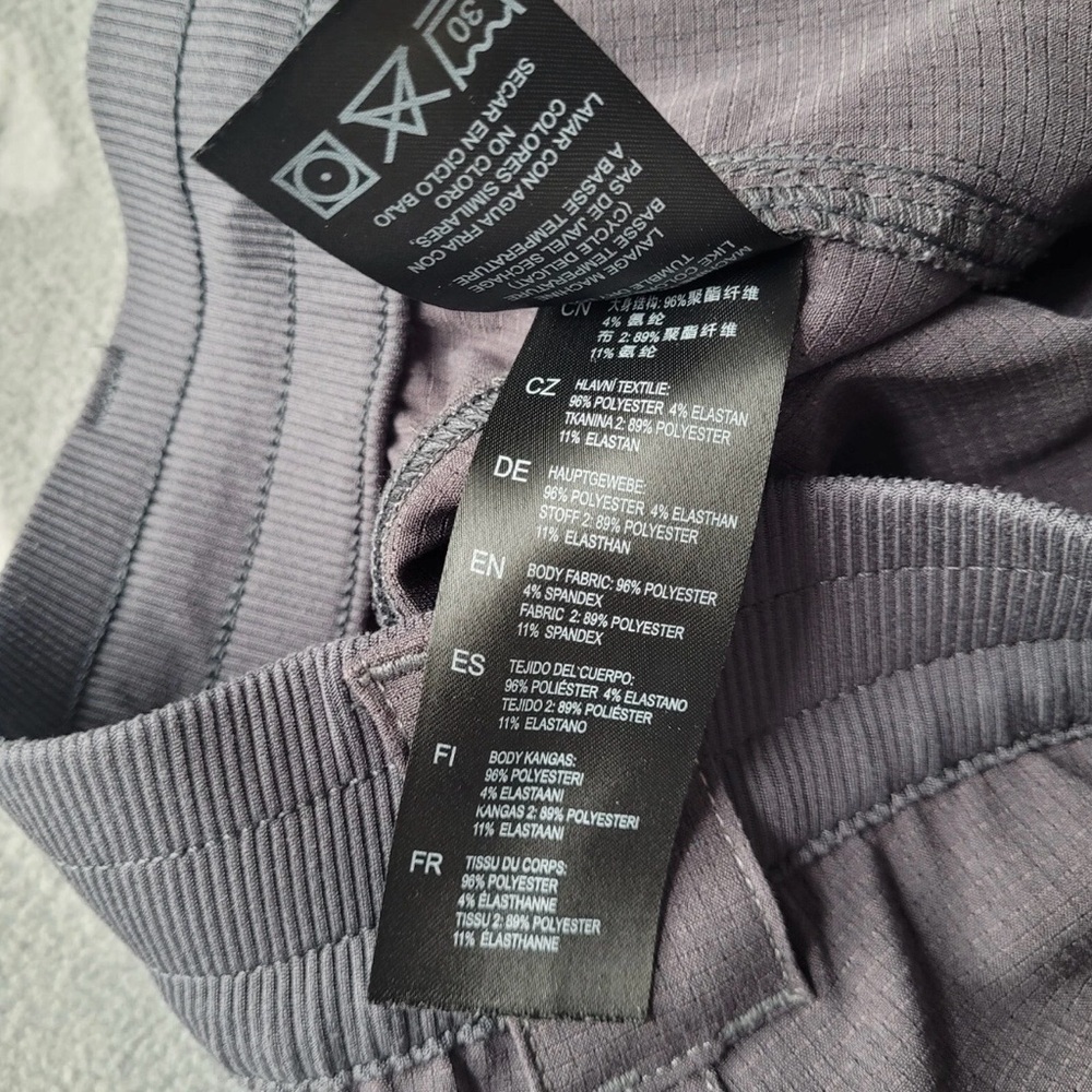 Kuhl Strattus Hiking Pants - NWT - Picture 7 of 7
